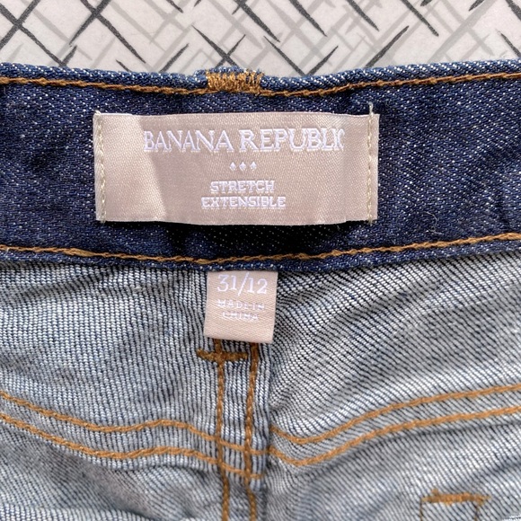 Banana Republic Denim Shorts - Picture 3 of 3